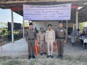 พ.ต.อ.ฐิติภัทร อุณเวทย์วานิช ผกก.สภ.หินดาด ออกตรวจจุดเลือกตั้งในเขตพื้นที่รับผิดชอบ ตำบลห้วยบงและตำบลหินดาด