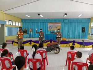 ชุดปฏิบัติการจราจร ได้ไปบรรยายเรื่องสัญญานจราจร ณ โรงเรียนมัธยมหลวงพ่อคูณ